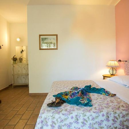 Le Raganelle Hotel Oneglia Kültér fotó