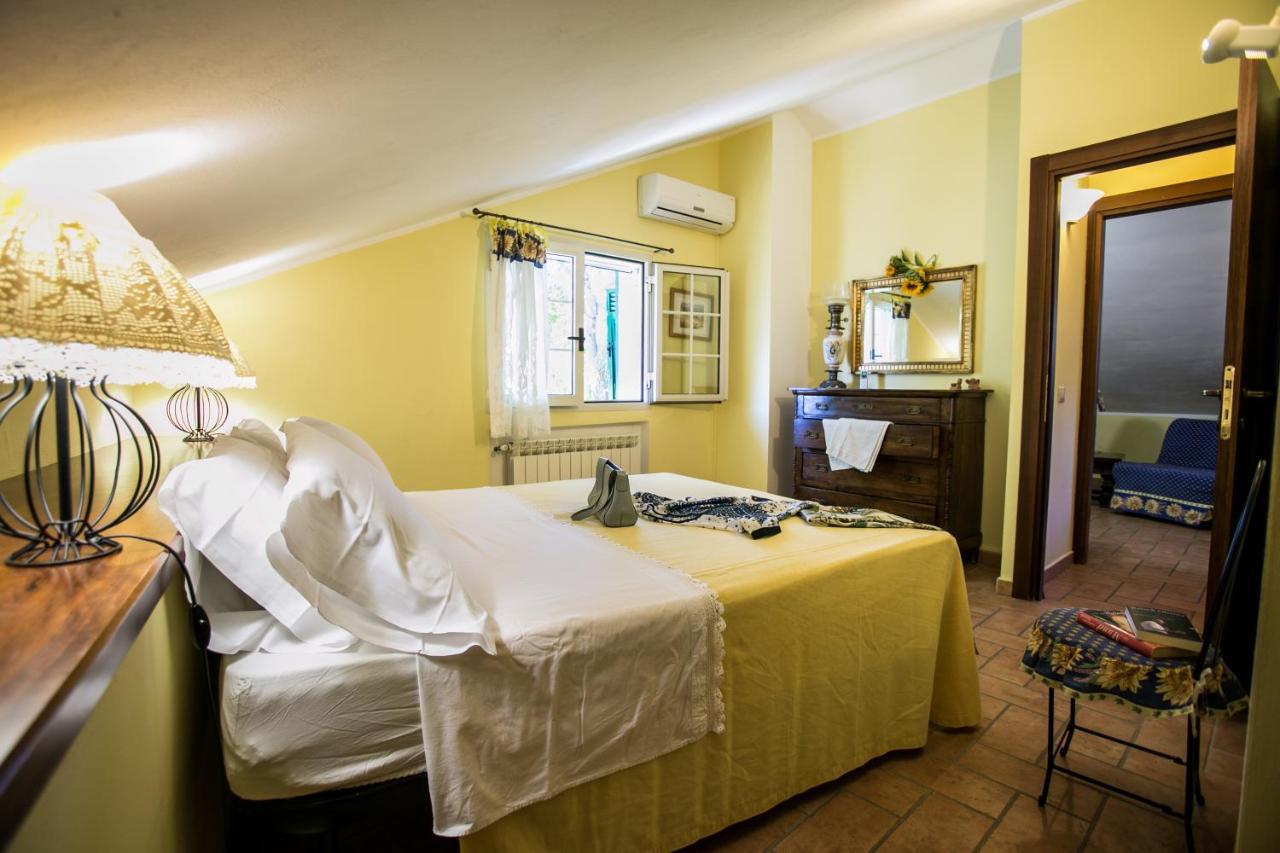 Le Raganelle Hotel Oneglia Kültér fotó