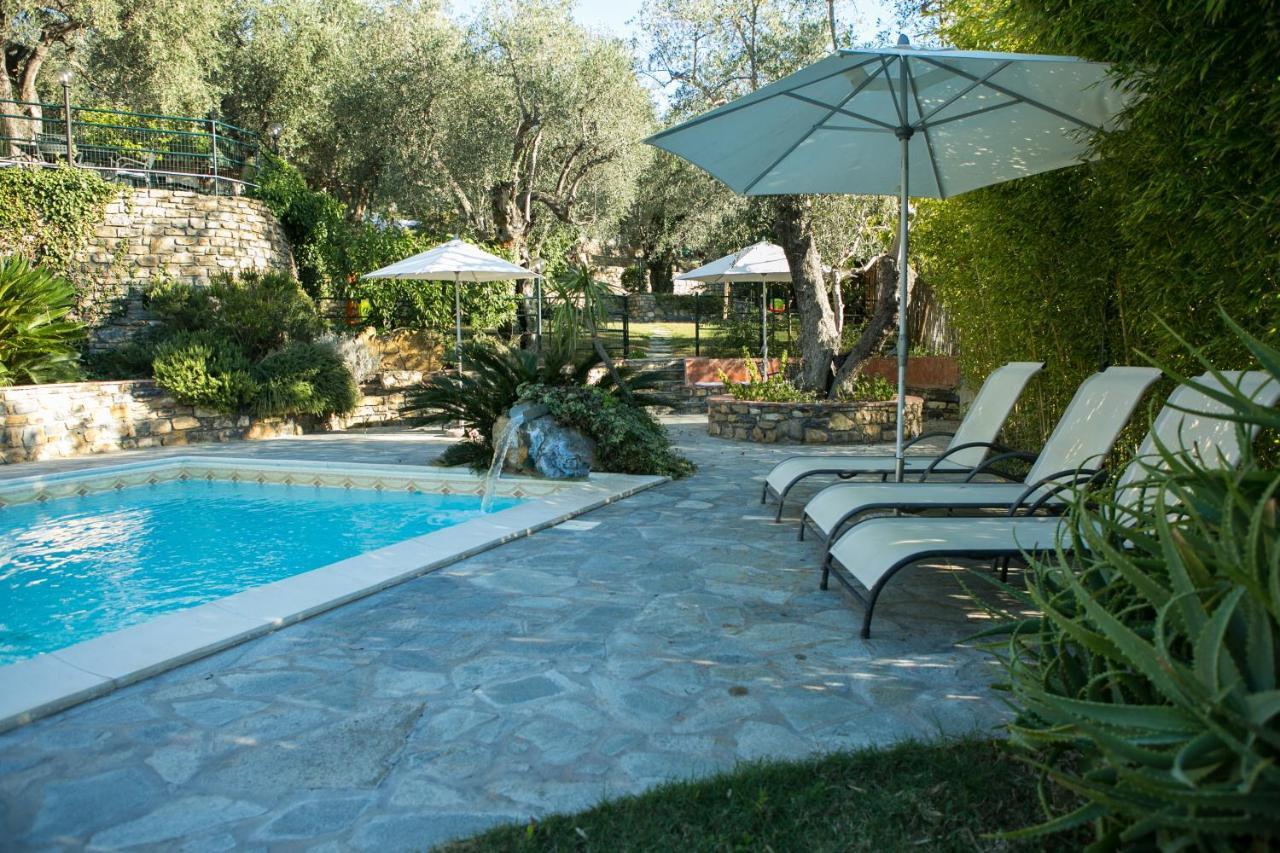 Le Raganelle Hotel Oneglia Kültér fotó
