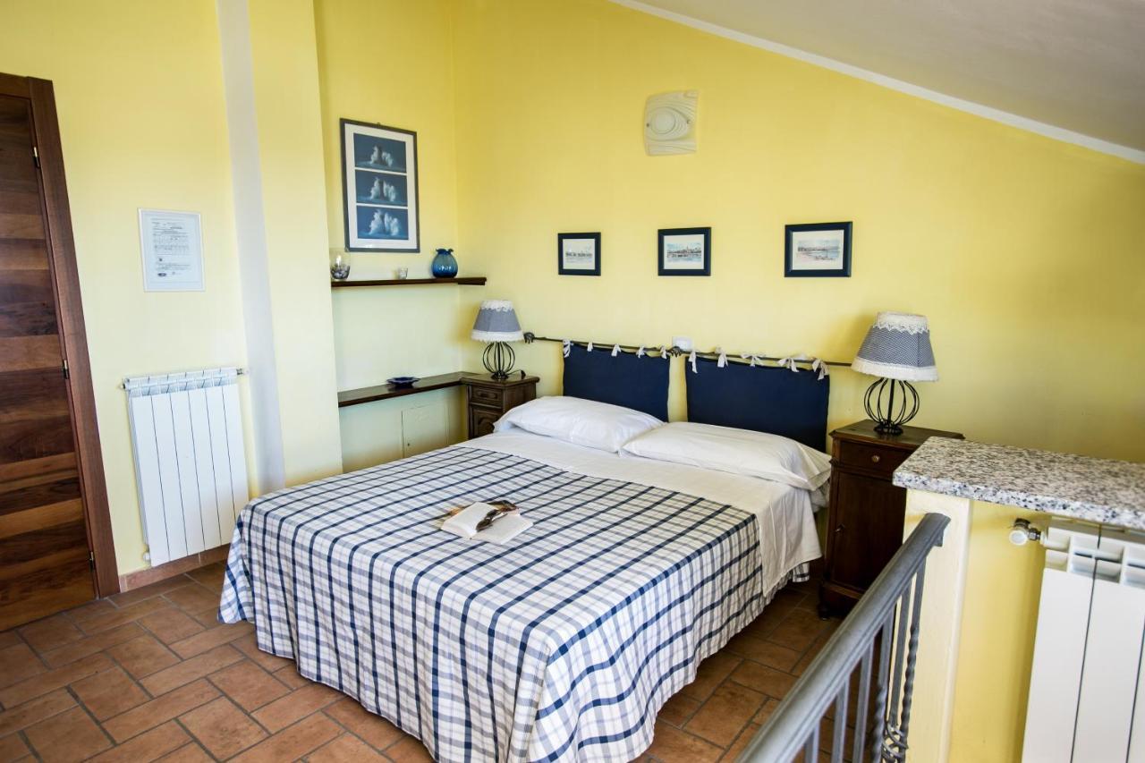 Le Raganelle Hotel Oneglia Kültér fotó