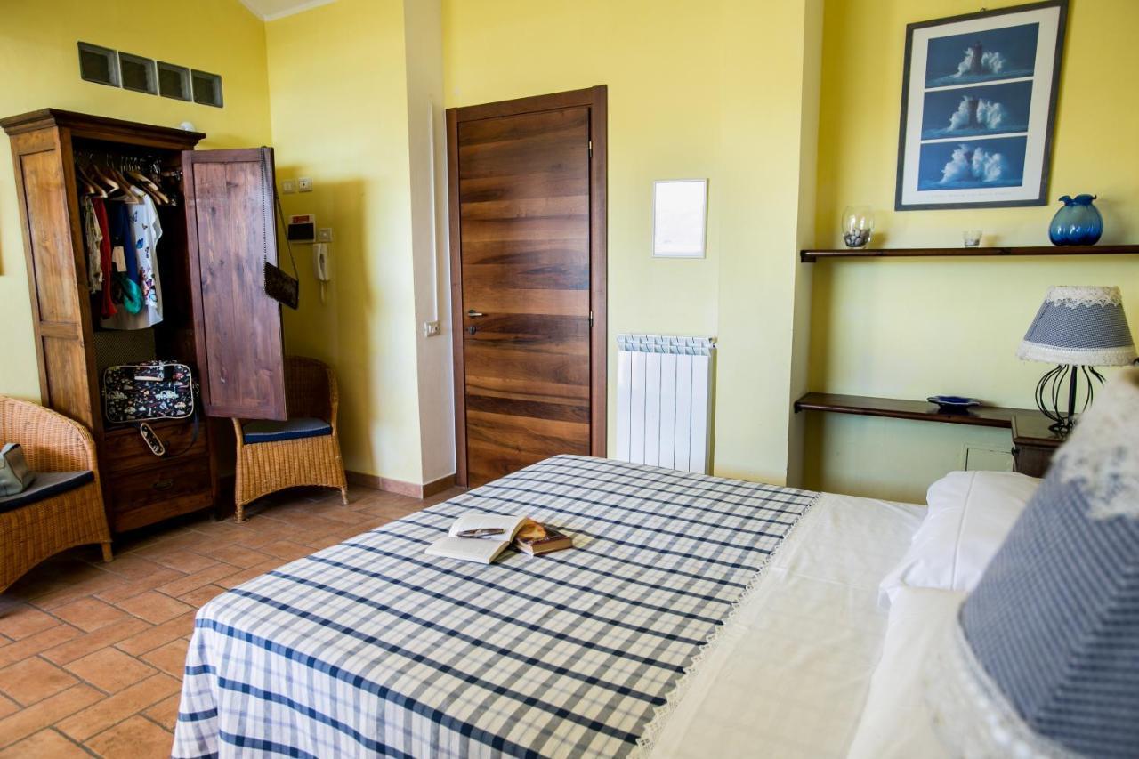 Le Raganelle Hotel Oneglia Kültér fotó