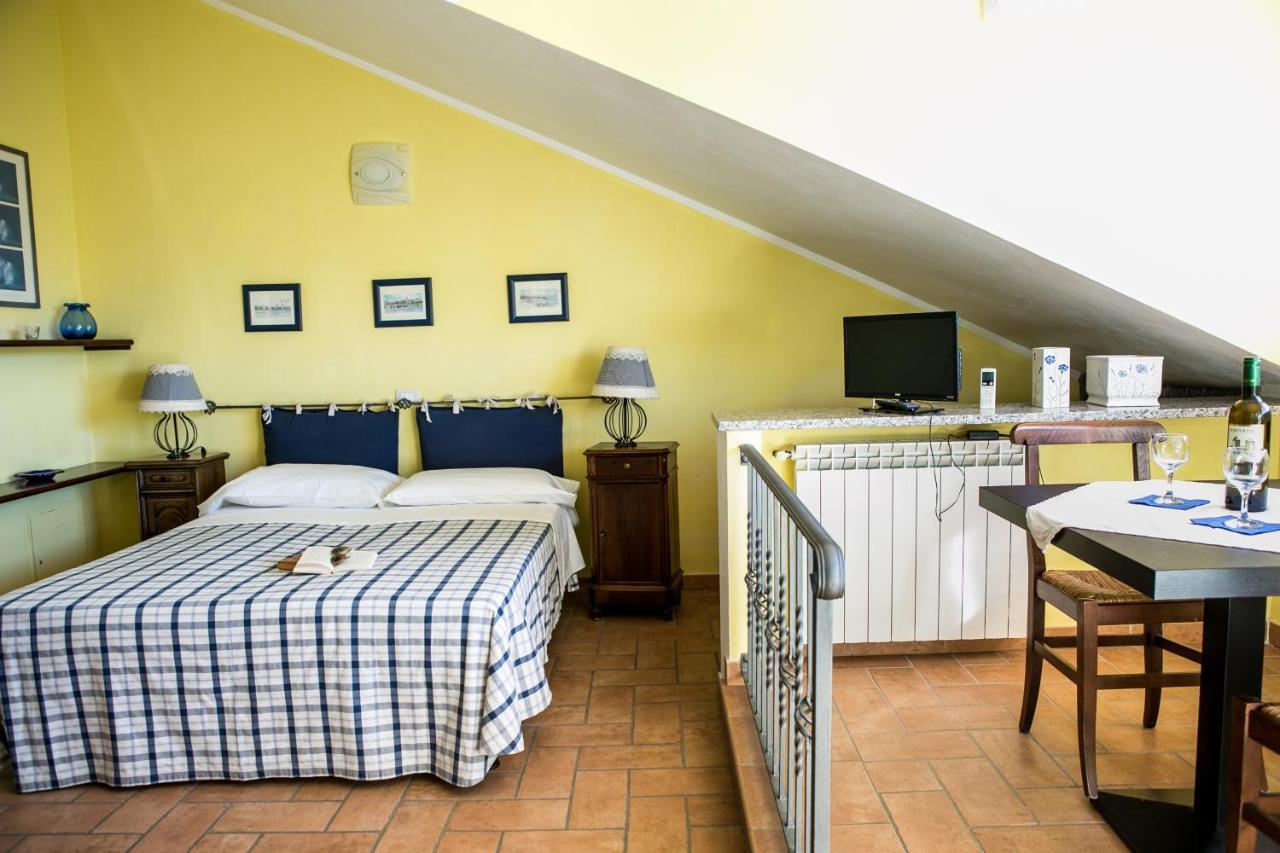 Le Raganelle Hotel Oneglia Kültér fotó