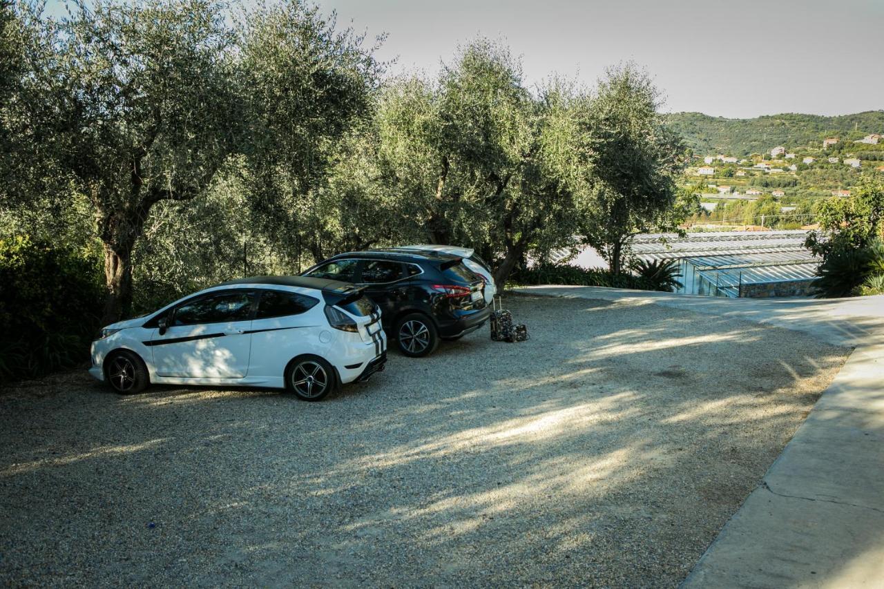 Le Raganelle Hotel Oneglia Kültér fotó